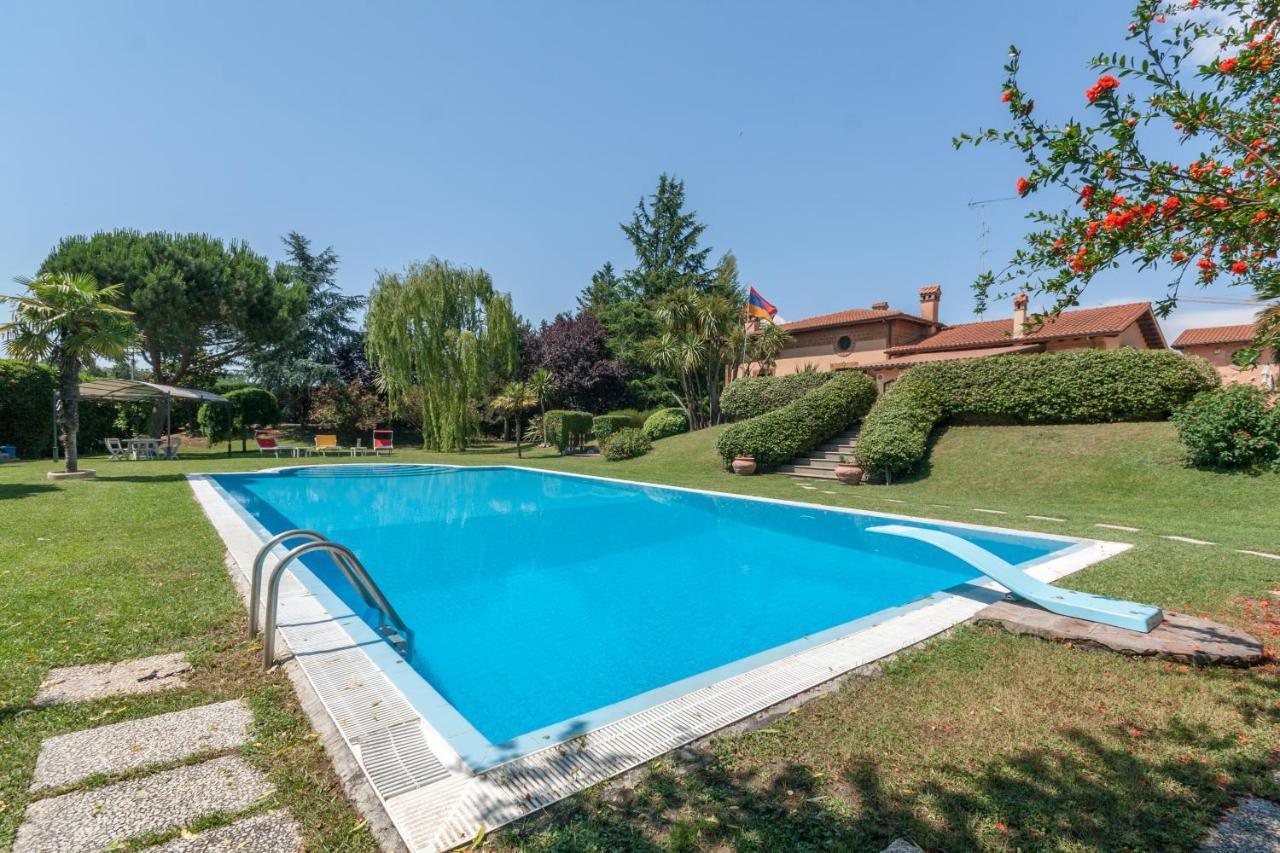 Relais Villaggio Azzurro โรม ภายนอก รูปภาพ