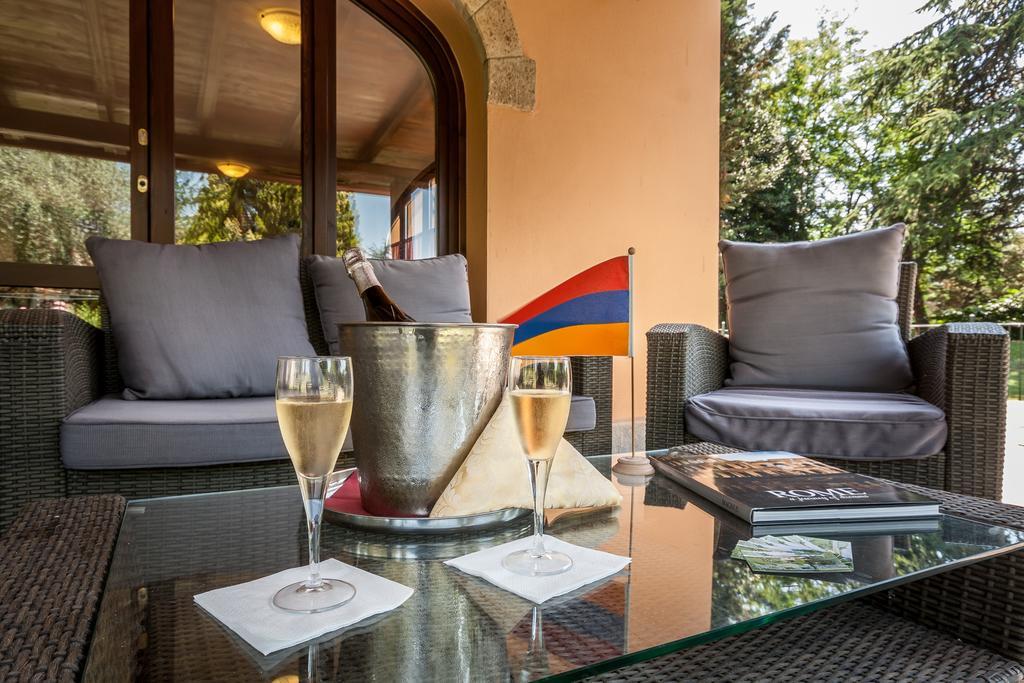 Relais Villaggio Azzurro โรม ภายนอก รูปภาพ