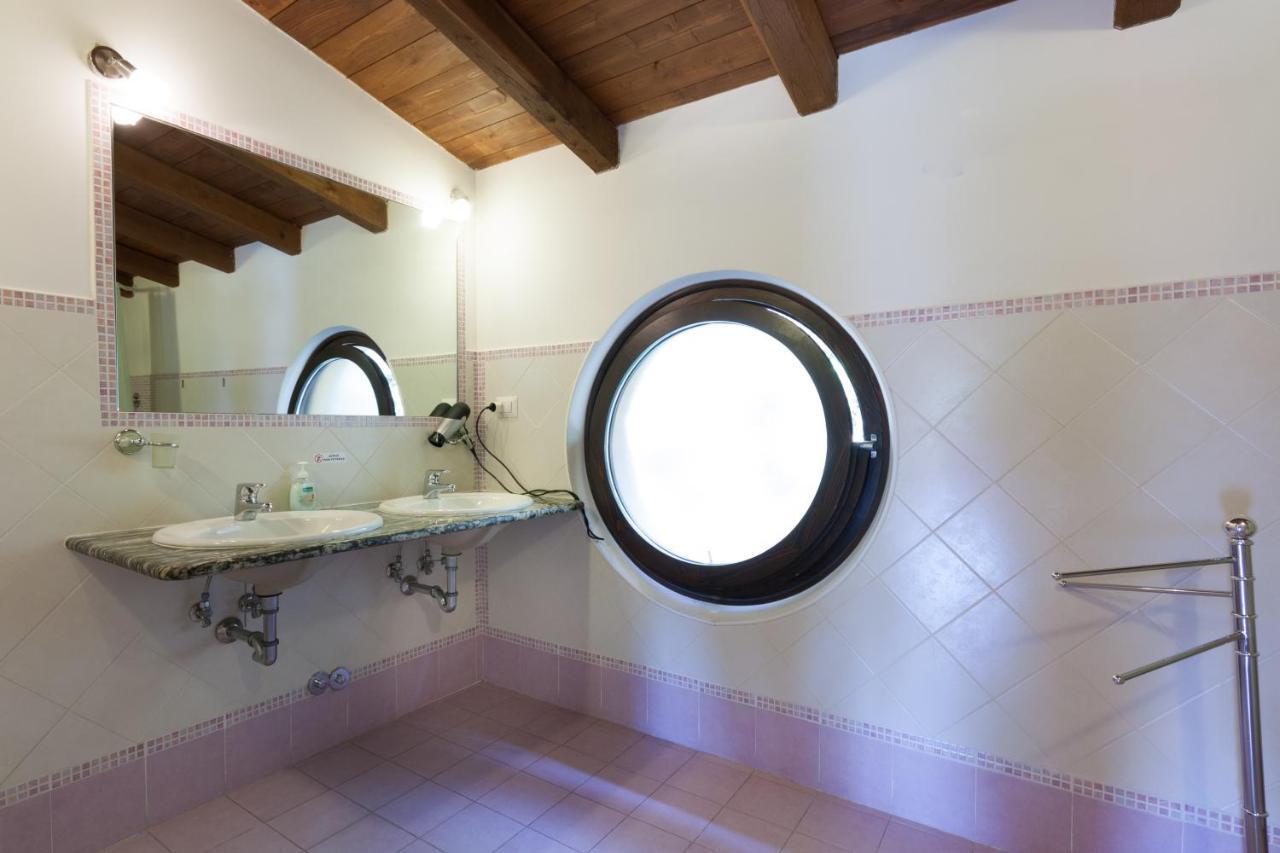 Relais Villaggio Azzurro โรม ภายนอก รูปภาพ